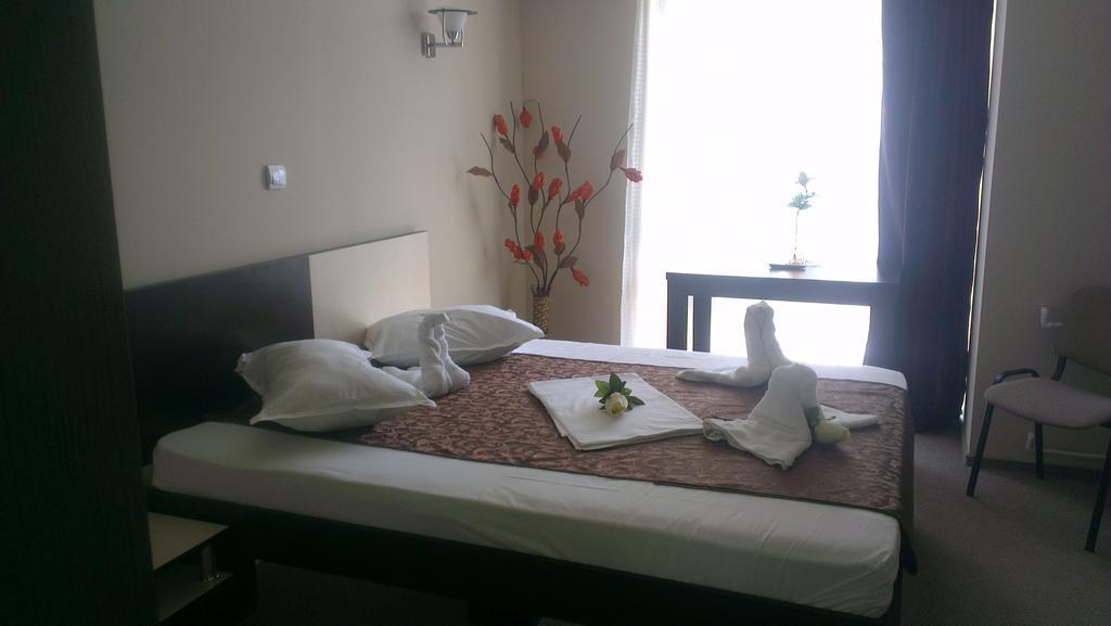 Hotel Babilon Bucureşti Rom bilde
